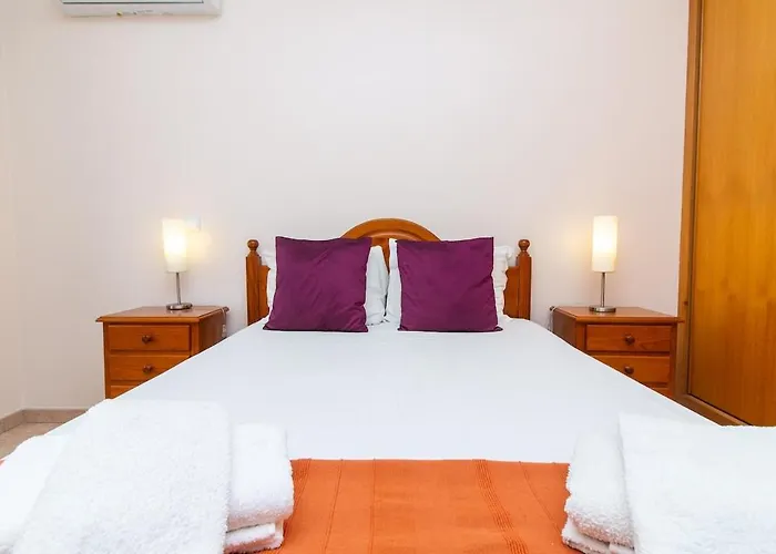 2 Beedroms Old Tow *