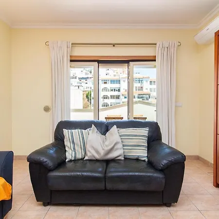 2 Beedroms Old Tow *